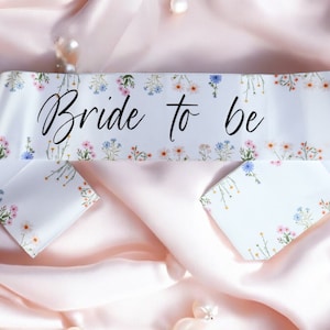 Custom Floral Hen Party Sash with Gold Pin