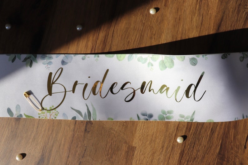 Braut zu sein, Schärpe, Hen Party Schärpe, Junggesellinnenabschied, Salbei grüne Schärpe, Braut Schärpe, Florale Braut Schärpe, Schärpe für Braut Bridesmaid