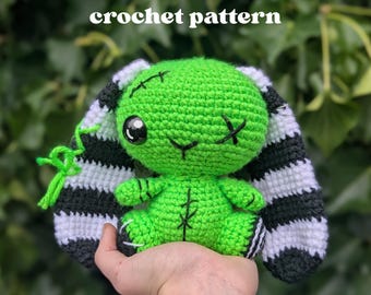 Creepy Cute Zombie Bunny | Beginner Friendly crochet pattern | instant PDF download | Frankenbunny