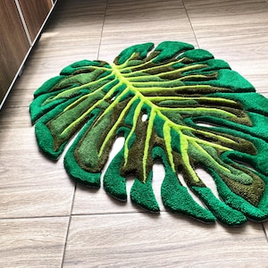 Tufted Monstera Leaf Bath Mat: Fluffy Plant Decor, Acrylic & Cotton image 13