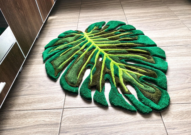 Tufted Monstera Leaf Bath Mat: Fluffy Plant Decor, Acrylic & Cotton image 13