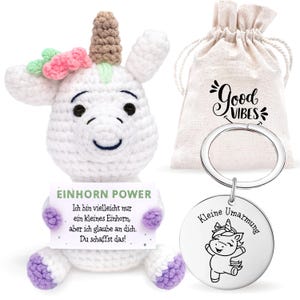 Amuleto de la suerte de unicornio "Elfi" en un set de regalo: figura de ganchillo + bolsa de regalo, llavero y pegatina - Positive Potato, tejido a mano.