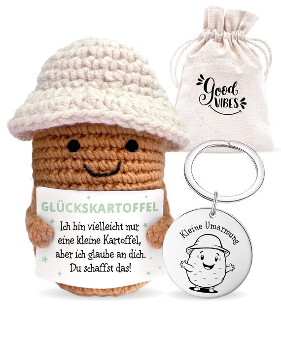 Positive Kartoffel handgehäkelt mit Buckethat Siggi im Geschenkset: Glückskartoffel + Geschenkbeutel & Schlüsselanhänger + Sticker LOViLEE®