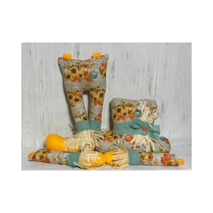 Mini Scarecrow wreath attachment. Three-piece set including hat, body and arms.