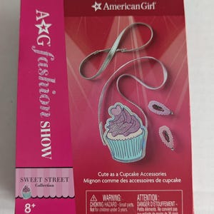 American Girl &quot;Sweet Street&quot; Cupcake Accessories Set | Fashion Show Collection