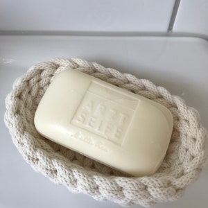 Set of 2 soap cushions, soap dish, oval crocheted soap dish