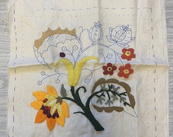1970s Vintage Floral Crewel Embroidery Canvas (Partially Finished). Boho crewel craft