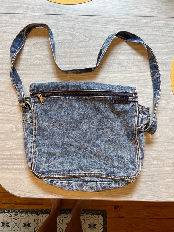 Vintage 1980s stone washed denim purse/shoulder ba
