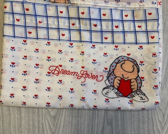 Vintage 1985 Ziggy Twin size flat bedsheet. 1980s Ziggy nostalgia.