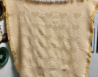 Vintage 90s Yellow with Hearts Cotton throw/blanket. 45“ x 56“ Cottagecore or Country Home decor.