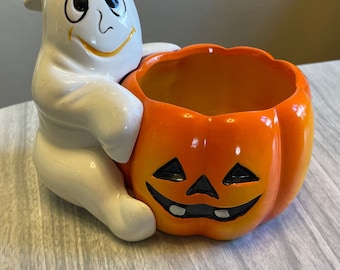 Vintage 1980s Halloween ghost and pumpkin planter. Made in Taiwan. Retro Halloween decor