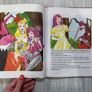 Vintage 1980s She-Ra Princess of Power The Queen of the Ball book. 1980s kids toys nostalgia. bild 6