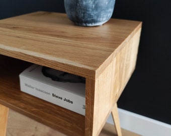 Stolik nocny dębowy. Solid Oak nightstand. Bedside table. Szafka nocna dębowa.