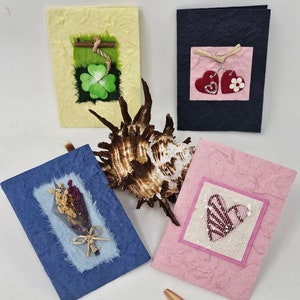 100% handgemaakte 'MINI'-kaarten (B4)-set/4, van papier tot kunst ~ Uniek voor een speciaal iemand ~ geweldige collectie ~ kaartformaat: 3,5 x 2,5 inch