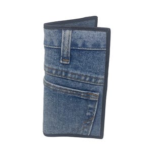 Carteira longa jeans: feita à mão com estilo. Uma carteira longa chique e sustentável para quem se preocupa com o meio ambiente - sua outra Jean!
