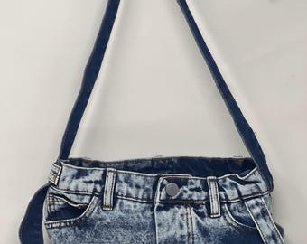 Handgemachte Upcycled Denim Umhängetasche