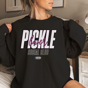 Cute sweatshirts outfits best sale