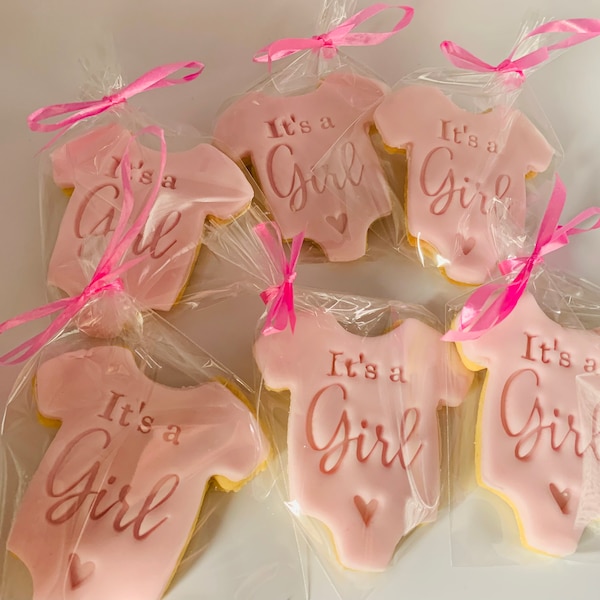 Baby shower biscuits , baby shower party , baby shower gifts , gender reveal , iced biscuits , baby gift , party favours , postal gifts