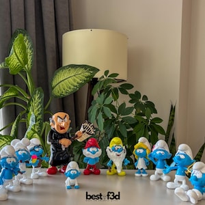 Smurfs Diorama Featuring Gargamel - Azrael with 11 Smurf Figurines - Collectible Display & Gift Idea for Fans