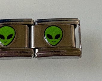 Alien 9mm Italian Charm for Italian Charm Bracelets Stainless Steel 18K Gold Over Stainless (2)