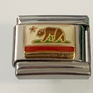 Charm de bandera italiana de 9 mm para pulseras de dijes italianos de acero inoxidable con revestimiento de oro de 18 quilates (E)