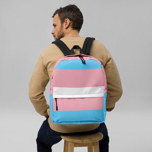 Transgender Pride Flag Ryggsäck – HBTQ+ Gåva, Vattentålig, Laptopfodral, Mellanstorlek, Transflagväska, Queer Accessoarer