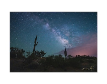 Póster de cactus saguaro y Vía Láctea, impresión de cielo nocturno, estrellas del cielo nocturno de Arizona, saguaros, Vía Láctea, regalo para amantes del cielo nocturno, arte de cactus saguaro