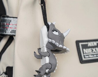 Snap Biters Triceratops – Movable Dinosaur Pendant for Bags & Backpacks, 3D Printed