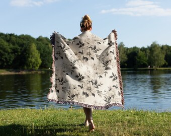 Accent Floral Throw For Upscale Homes Elegant Woven Blanket Premium Quality  Throw Cream Floral Throw Blanket High End Decor Floral Blanket