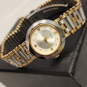 Vintage montre femme à quartz Langs bicolore avec lunette diamantée et chiffres romains, cadeau pour elle