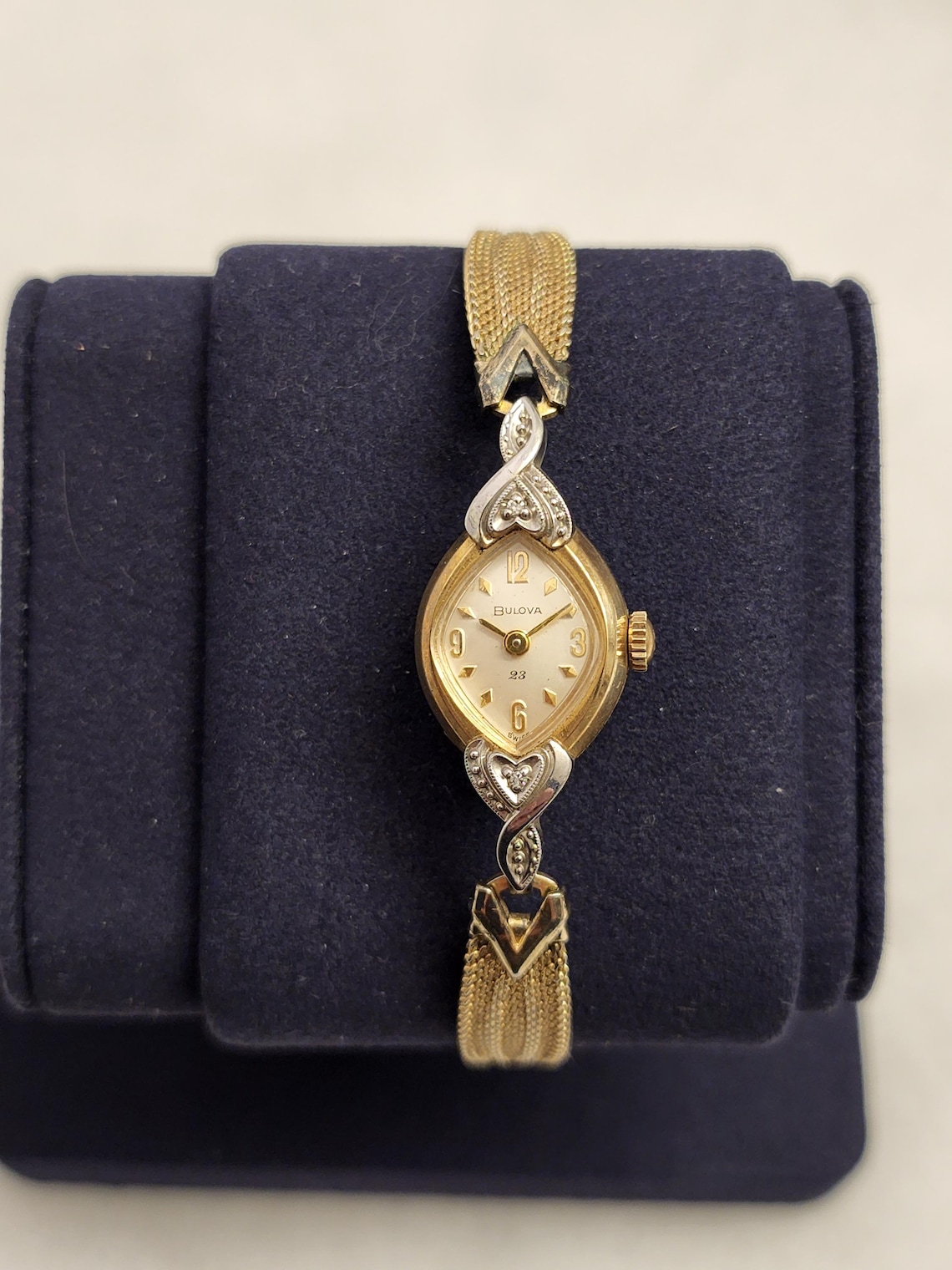 Vintage Womens Gold Watch Bulova 23 Mechanical Manual Wind 10k Rolled Gold Plated M4 1964 Dainty Cocktail Watch Gift For Her, photo 4 of 5
