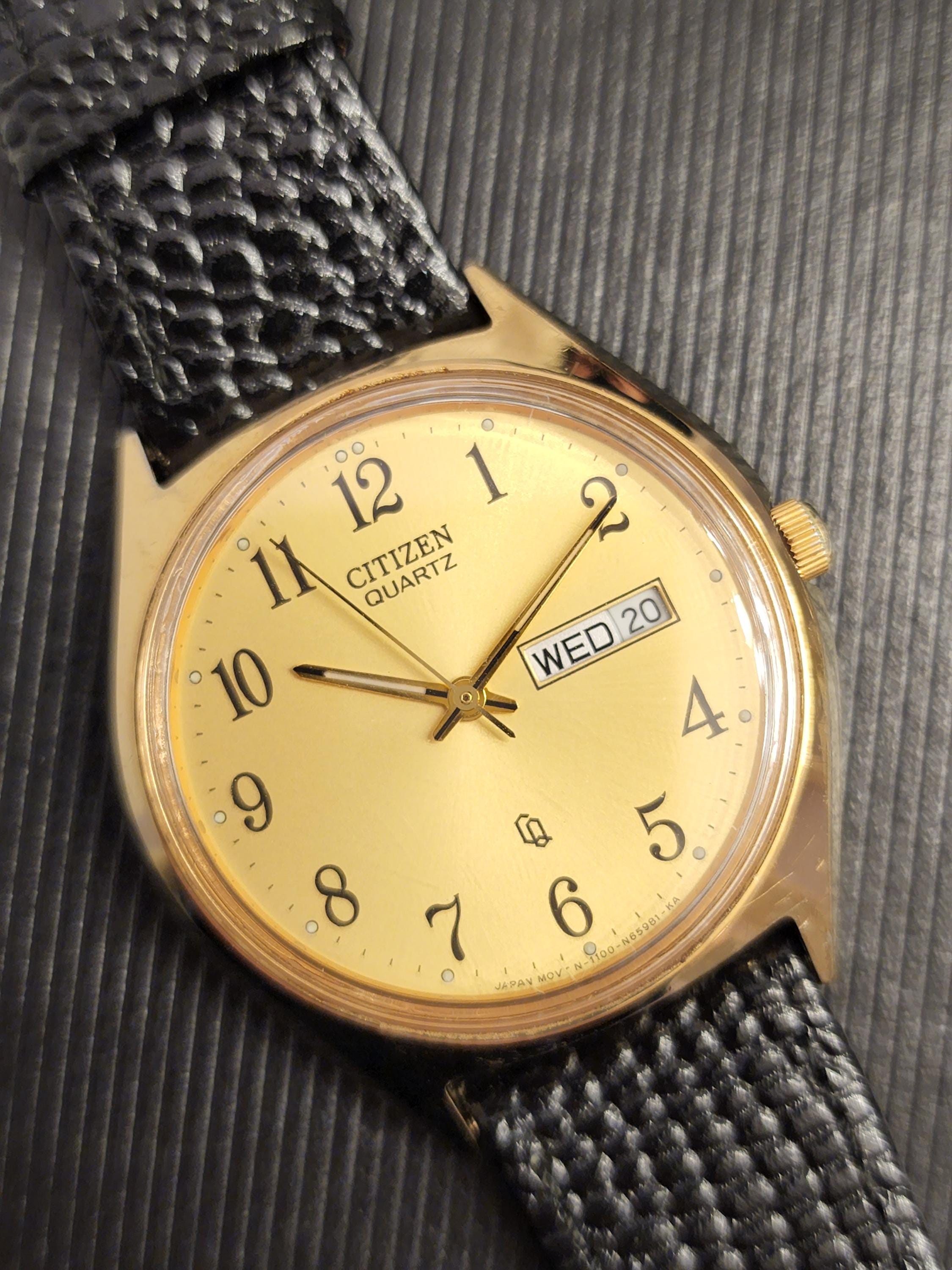 Vintage Gold Watch Citizen Quartz Timeless Watch CQ With Day