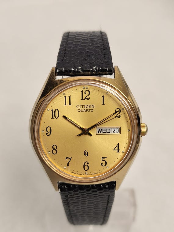 Vintage Gold Watch Citizen Quartz Timeless Watch CQ With Day Date