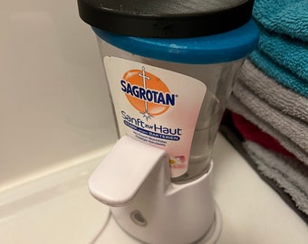 Sagrotan No Touch / Dettol soap dispenser lid for refill opening