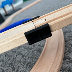 Wide bridge clips Brio IKEA Lillabo wooden railway