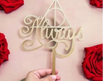 La décoration pour gâteau de mariage est « toujours » parfaite pour les mariages à thème.