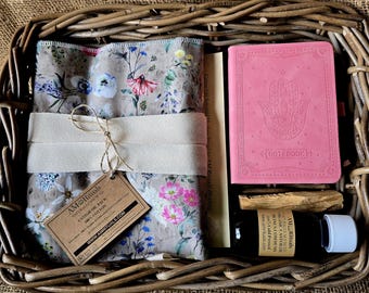 Organic Flannel Castor Oil Pack,  Self-Love Ritual Kit, Multi-Layered Wrap, Adjustable,  Wild Flowers