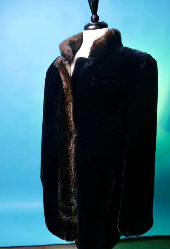 Vintage Collared Faux Fur Jacket