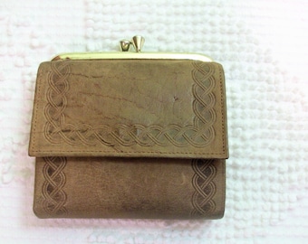 Vintage Princess Gardner Brown Women's Buffalo Calf Wallet