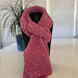 Scarf for women, hand knitted pink scarf, pink chenille scarf, warm soft scarf, unisex scarf, knitted Christmas gift, winter scarf for her