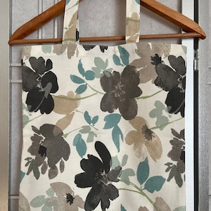 Tote Bag canvas, handmade tote bag, book bag, beige fabric with flower print, shopping bag, farmers market bag, reusable grocery bag