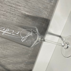 single pearl personalised champagne flute