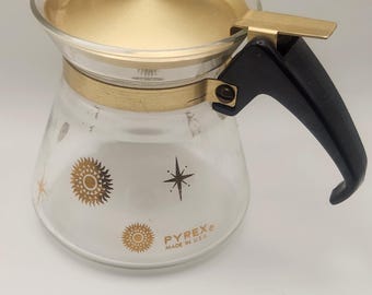 Vintage MCM MINI Pyrex Carafe with Atomic Starburst Design.