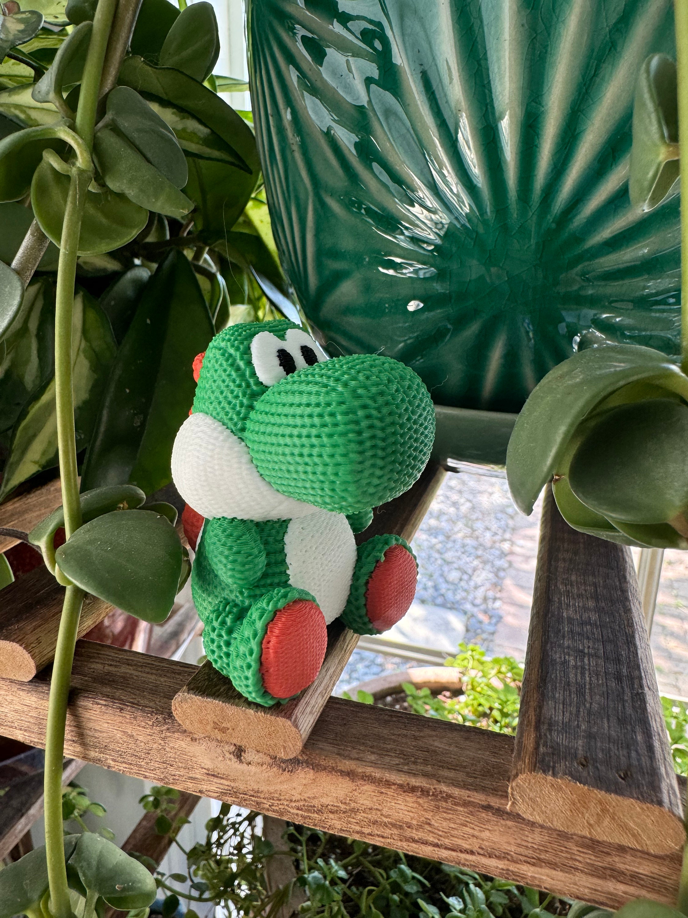 Yoshi Figurine | 3D Printed | Crochet Style | 12 Colors | Desk
