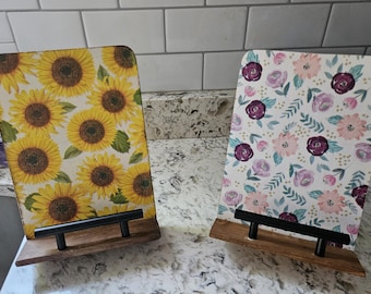 Sunflower & Floral Wooden Phone Stand | Decorative Recipe Holder | Farmhouse Kitchen Decor | Gift for Mom | Desk Accessory
