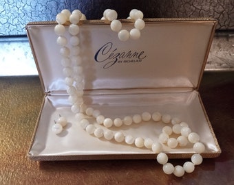 Vintage 1960s 'Cézanne By Richelieu' Cultured Pearl Necklace and Earring Set