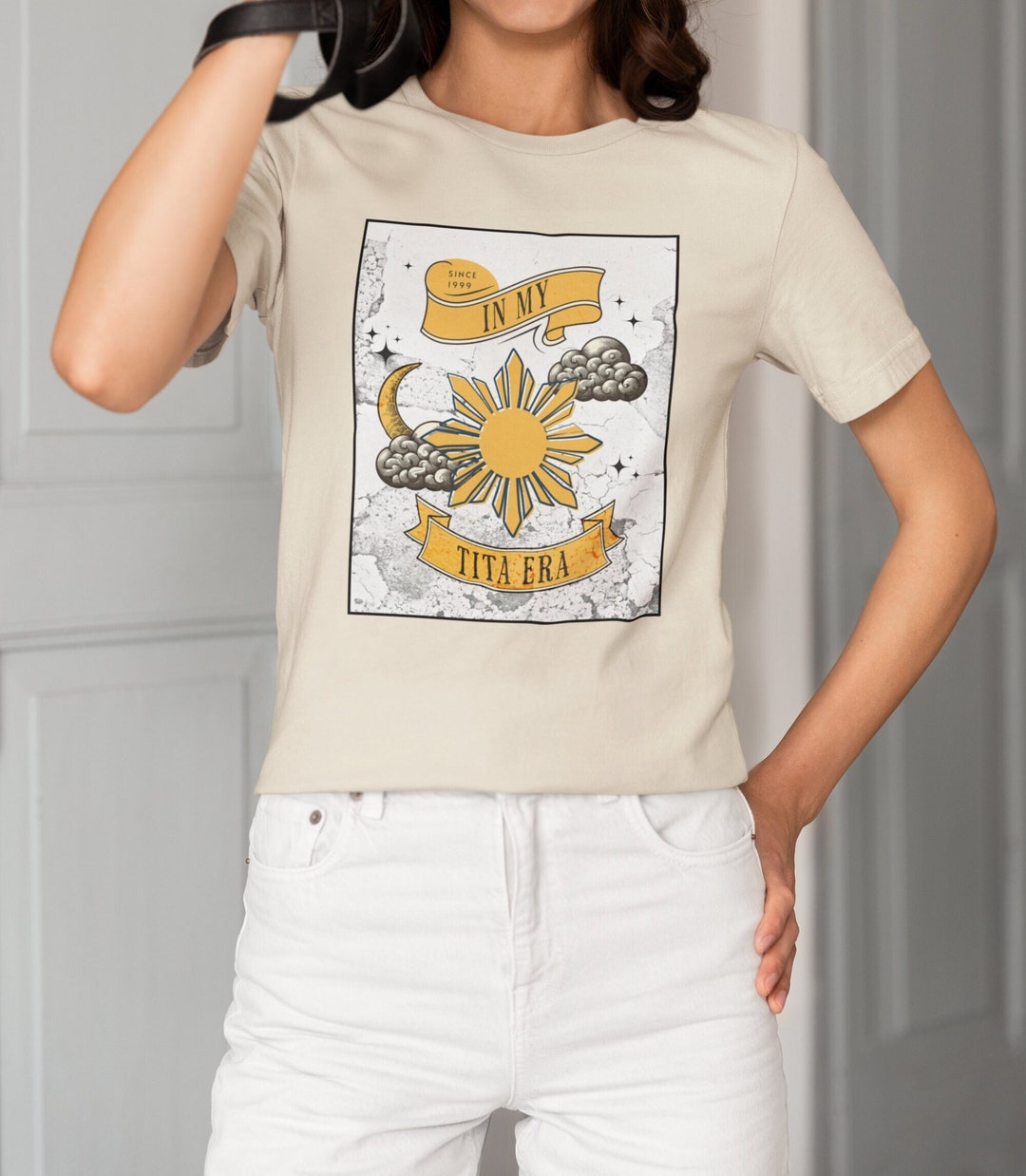 Best Tita Ever Filipino Greatest Aunt Pinay Funny Hi T-Shirt