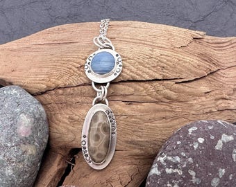 Collar de plata de ley con piedras Leland Blue y Petoskey