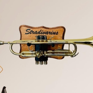 Stradivarius Horizontal Trumpet Wall Hanging Display Trumpet Stand