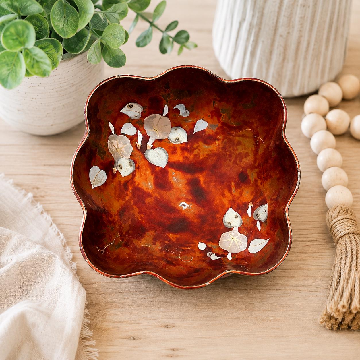lalune. 　アントニスカーデュー　木のお皿 Maruni Lacquerware - Etsy